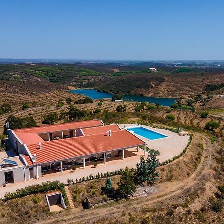 Corte Velada Guest House By Lovelystay Lagos Exterior photo