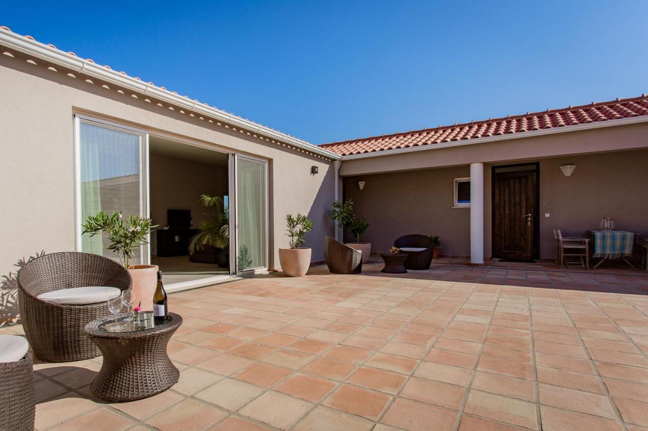 Corte Velada Guest House By Lovelystay Lagos Exterior photo