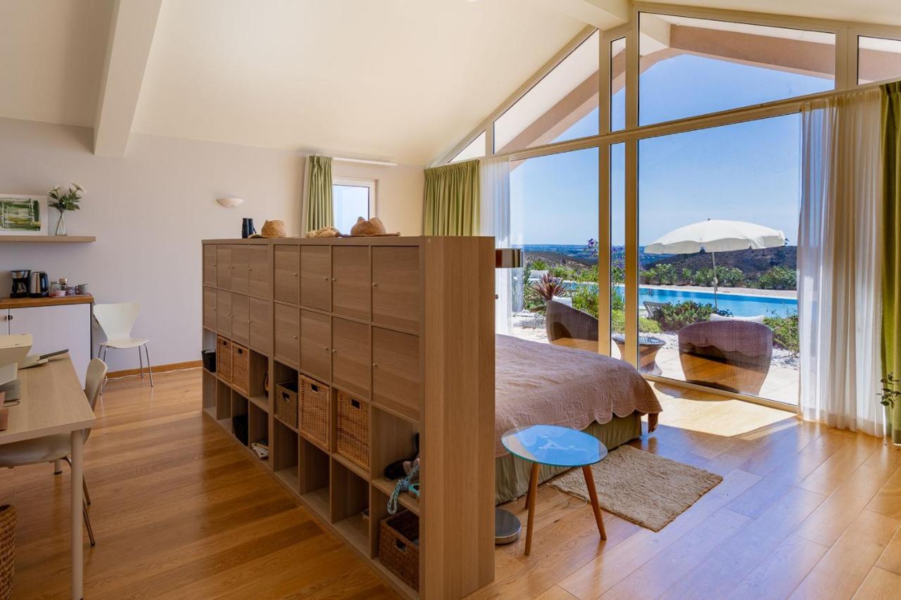 Corte Velada Guest House By Lovelystay Lagos Exterior photo